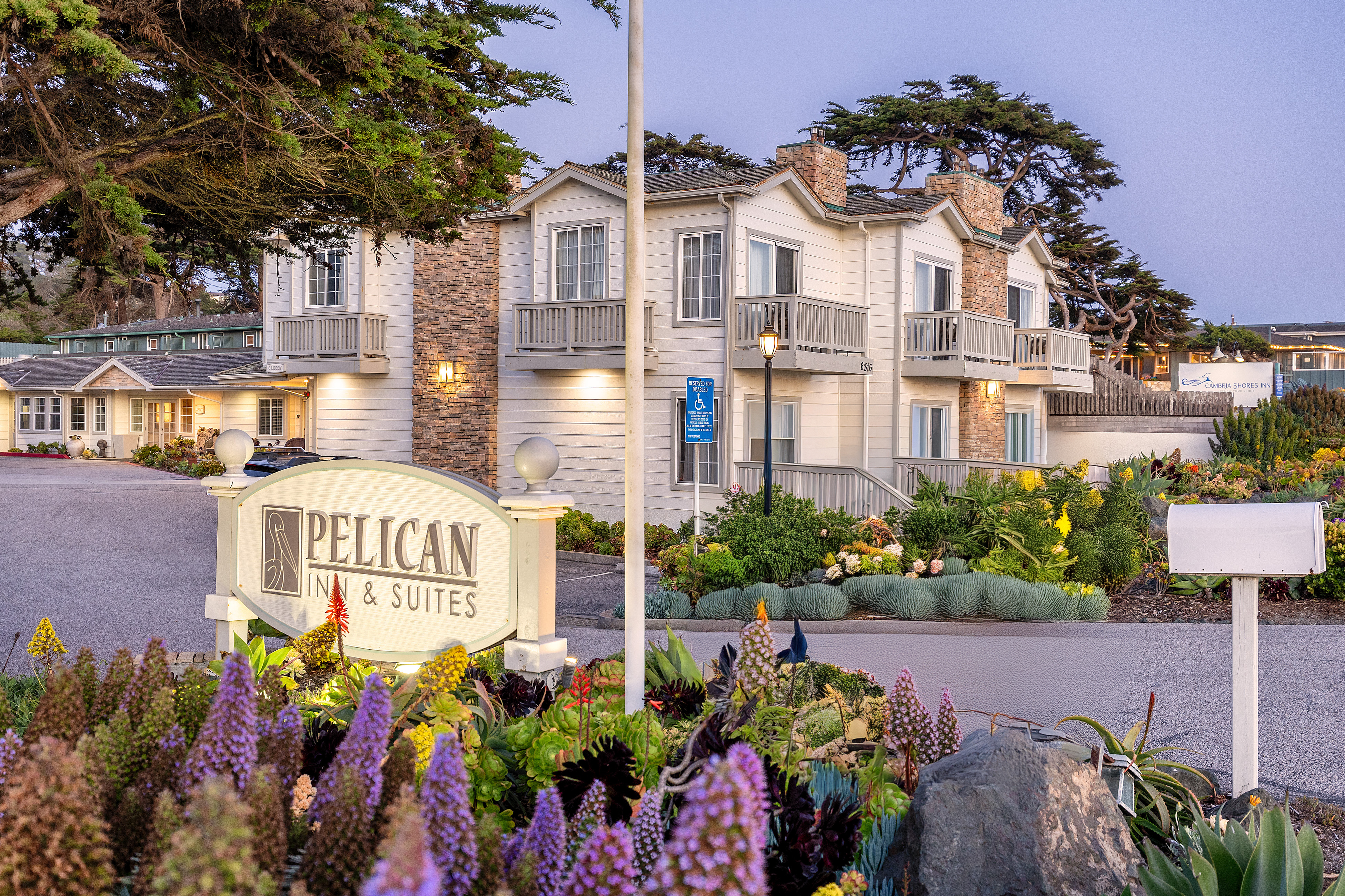 Pelican Inn & Suites — photo 23 of 60